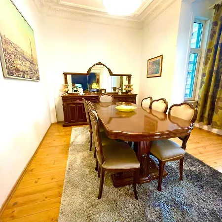 Great Historical Luxury Flat For Families 아파트 이스탄불