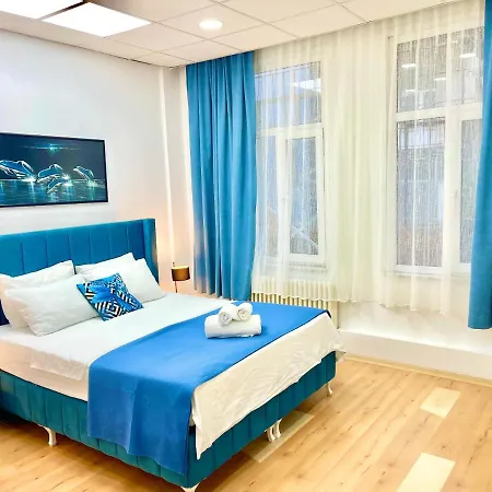 Great Historical Luxury Flat For Families *