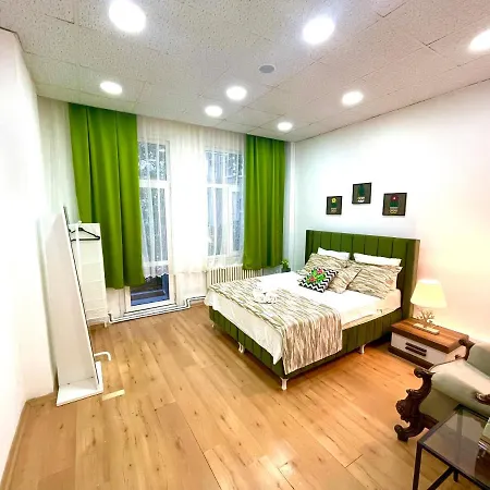 Great Historical Luxury Flat For Families