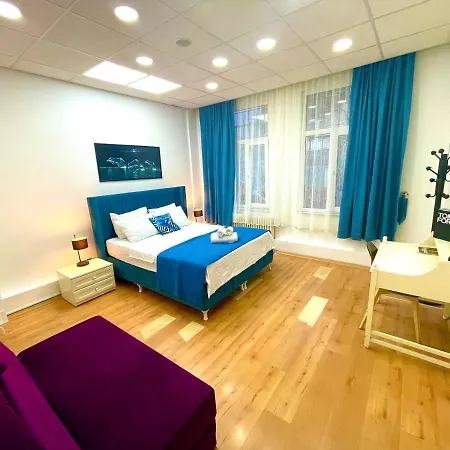 Great Historical Luxury Flat For Families 아파트